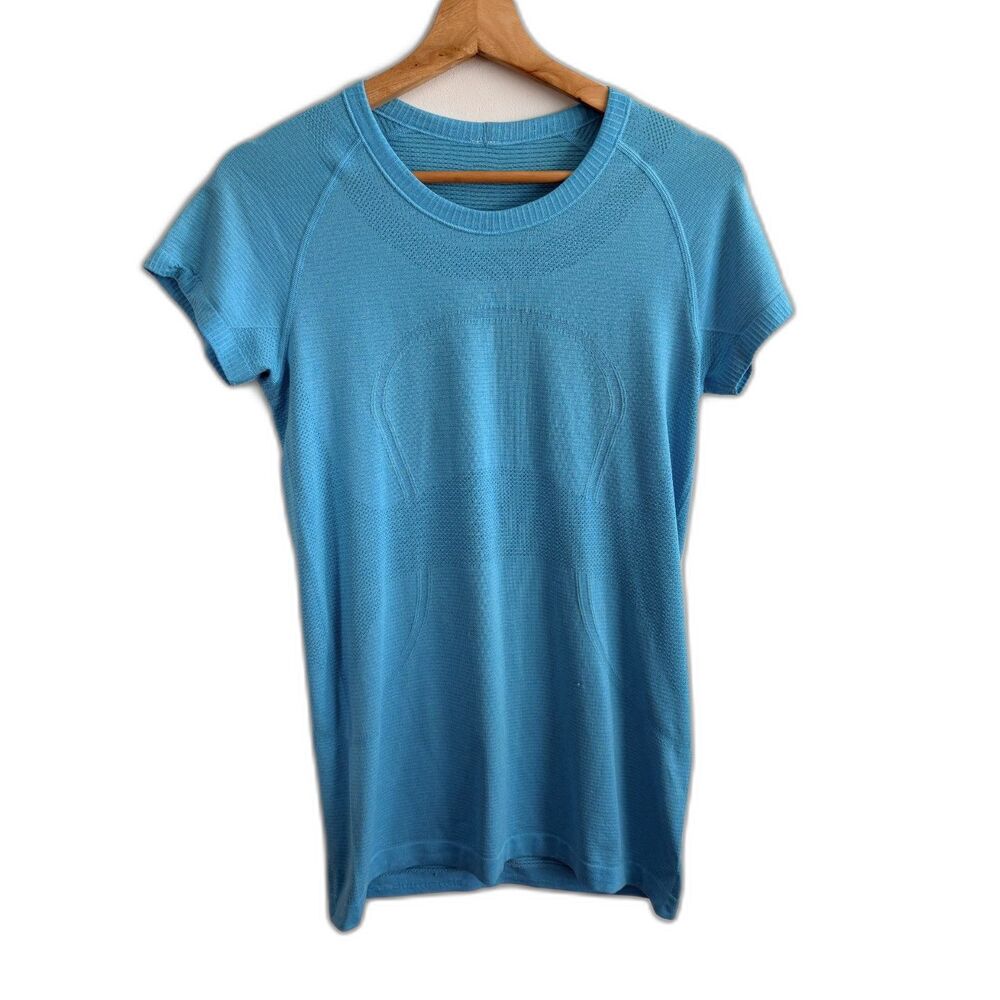 Lululemon Run Swiftly Tech Short Sleeve Blue Seamless Athletic Top Size 6